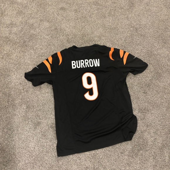 Joe Burrow Cincinnati Bengals jersey - Picture 2 of 4